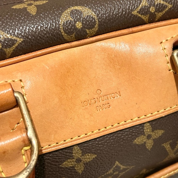 Louis Vuitton Monogram Deauville Handbag - Picture 10 of 16